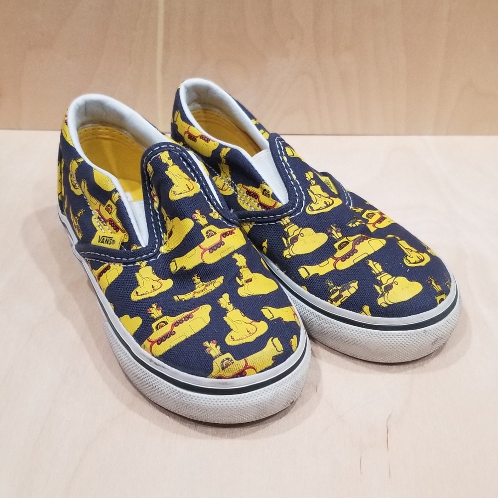 Van's yellow submarine